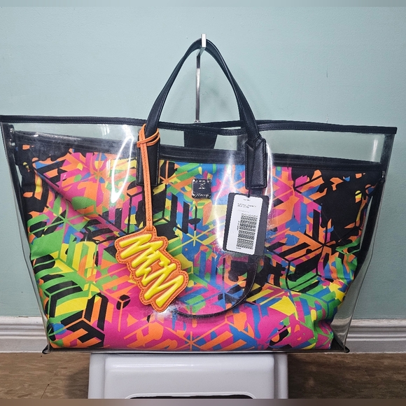 NWT MCM Portuna Medium Clear Graphic Logo Aren Cube Leather Trim Shopper Tote - Picture 3 of 17